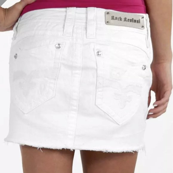 Rock Revival Dresses & Skirts - Rock Revival Amy Stretch Lowrise Stretch White Mini Skirt in White Size 28 waist